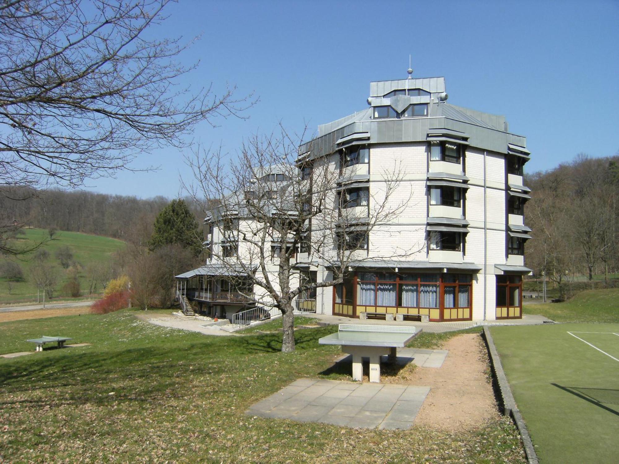 Hellmut-Wassmer-Jugendherberge Loerrach Exterior foto